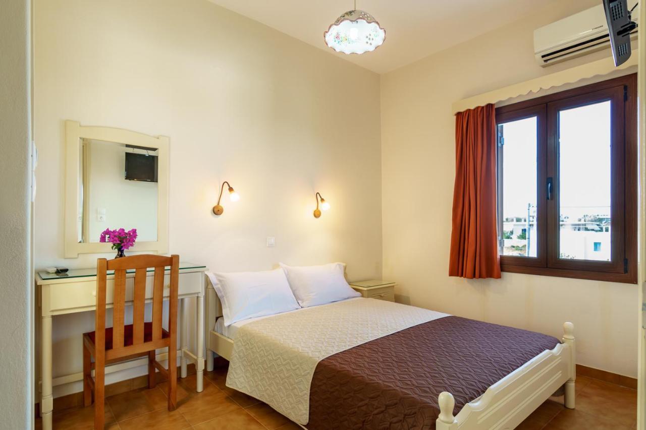 Irini Studios Skyros Exterior photo