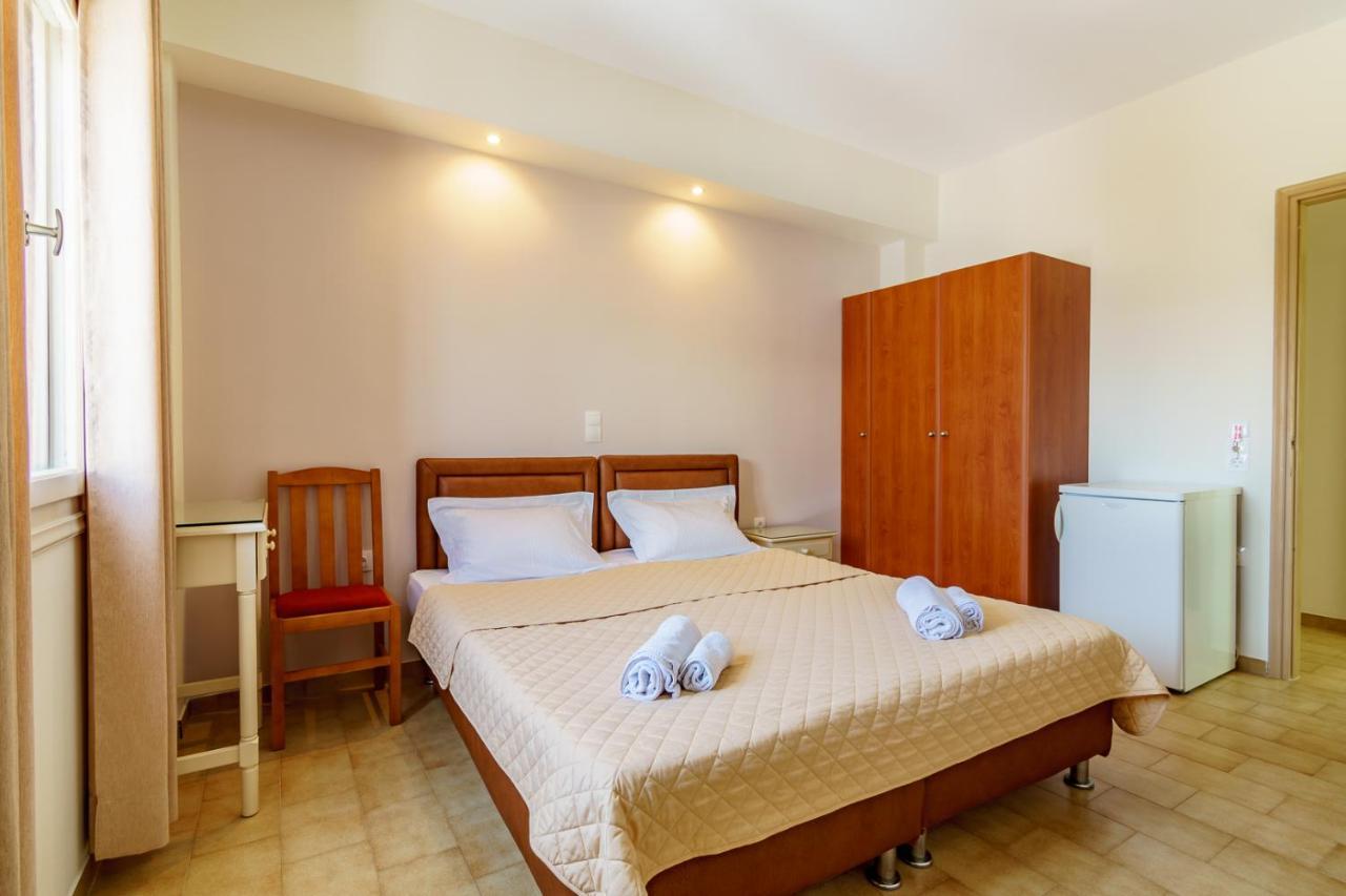 Irini Studios Skyros Exterior photo